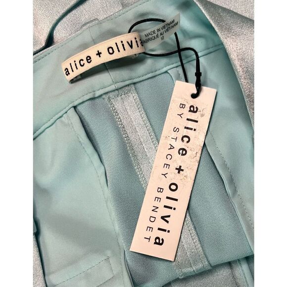 Alice + Olivia Powder Blue Conry Pleated Cuff Short NWT Size 12 - Picture 6 of 6